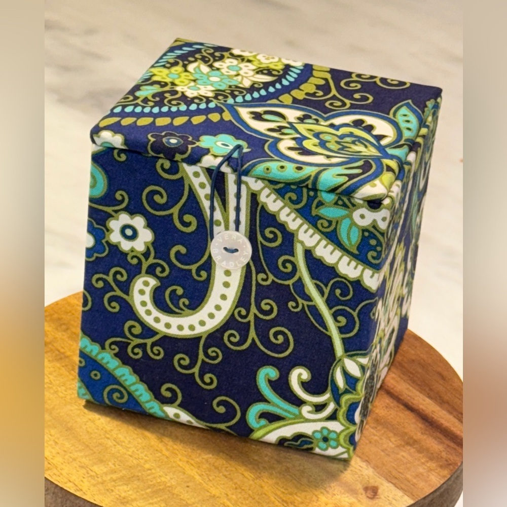 VERA BRADLEY Glass Christmas Ornament 2011 RHYTHM & BLUES 4" Keepsake Gift BOX - Picture 4 of 5